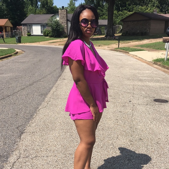 Linen Romper - Picture 7 of 8